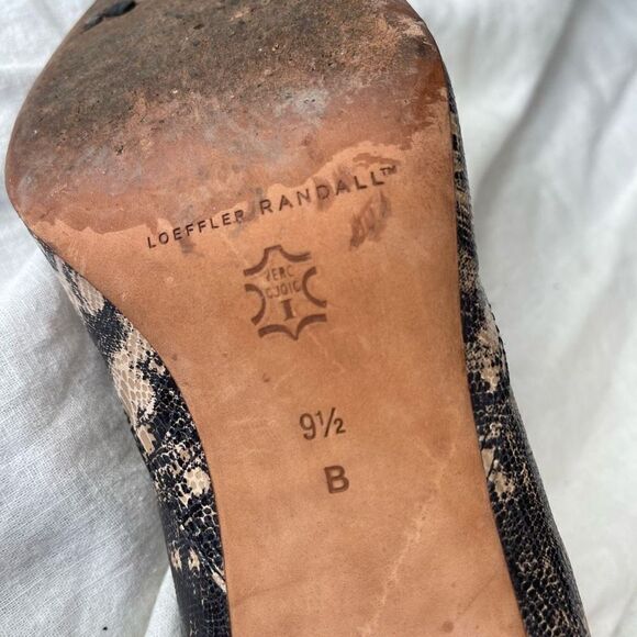 Loeffler Randal Women's High Heels Phyton Animal Print Pointed Toe Shoes Size 9. - Picture 9 of 12